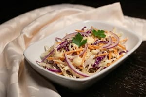 Salată coleslaw