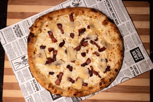 Pizza carbonara
